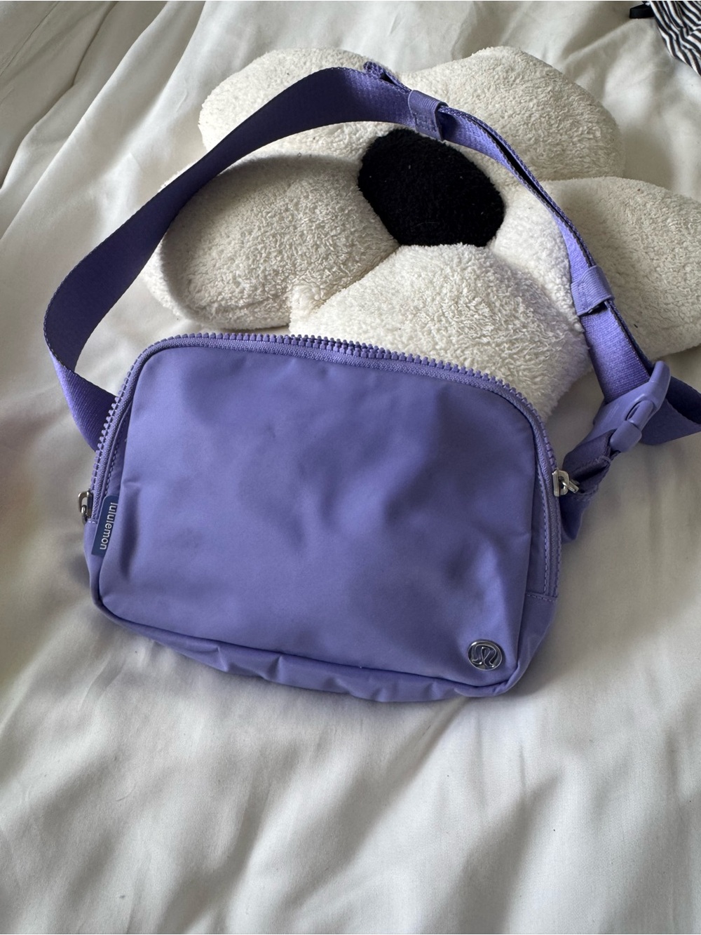 EUC- lululemon belt bag